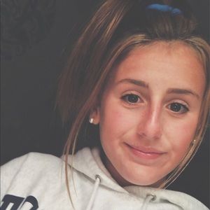 Meet your Posher, Olivia